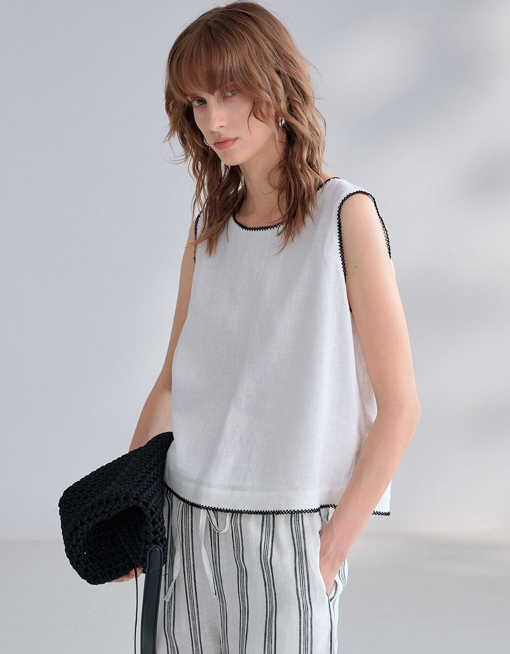 Elegant Neutral Linen Sleeveless Shirt for Women