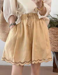 Women’s Casual Wide Leg Shorts – Elastic Waist Scalloped Hem Design