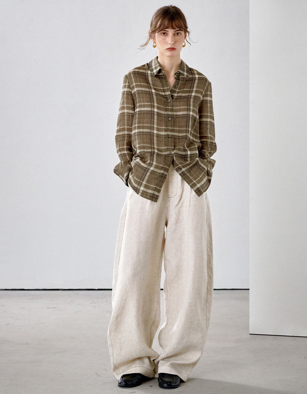 Women's Relaxed Fit Plaid Linen Button-Up Blouse
