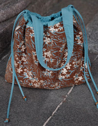 Cute Brown Floral Tote Bag for Everyday Use