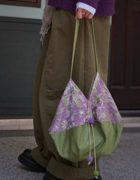 Retro style floral bucket handbag for women with soft fabric construction
