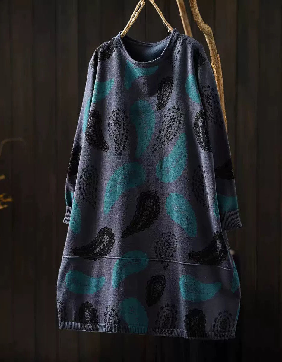 Women’s cozy oversized sweater dress with paisley print