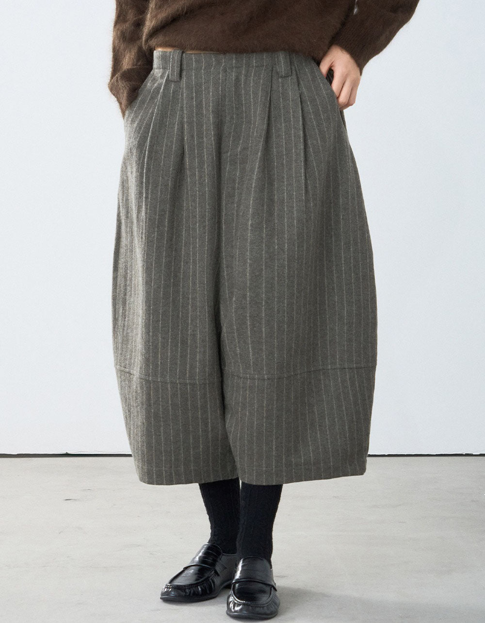 Women's Vintage-Inspired Charcoal Wide Leg Trousers