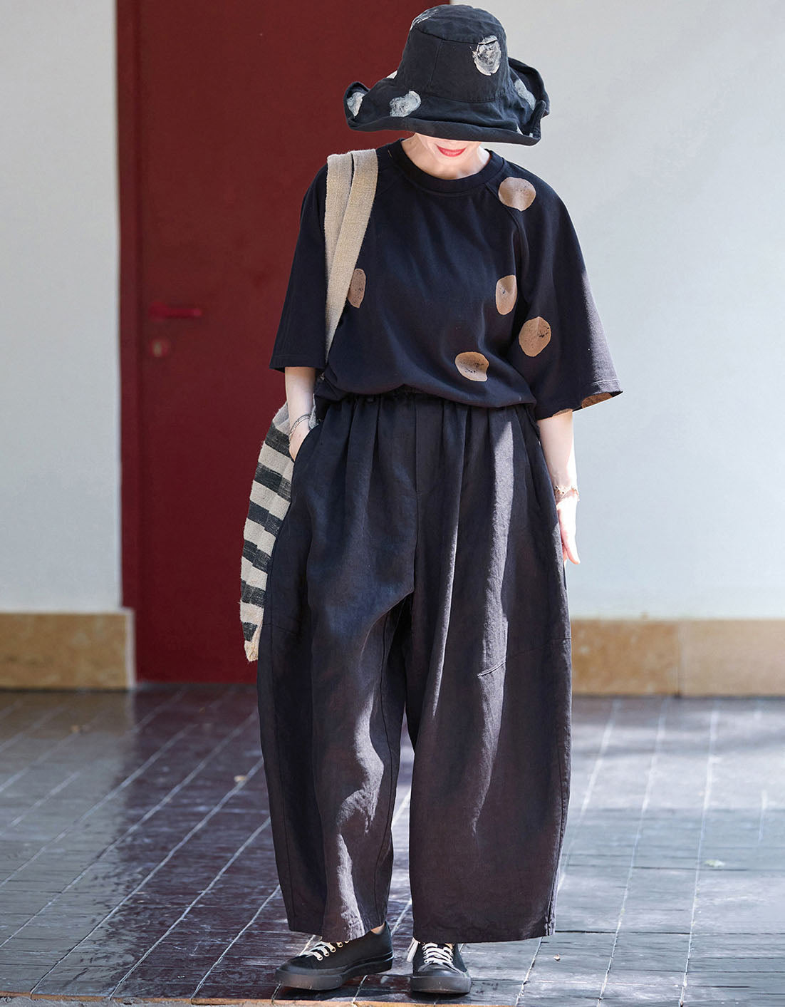 Minimalist linen trousers women relaxed silhouette