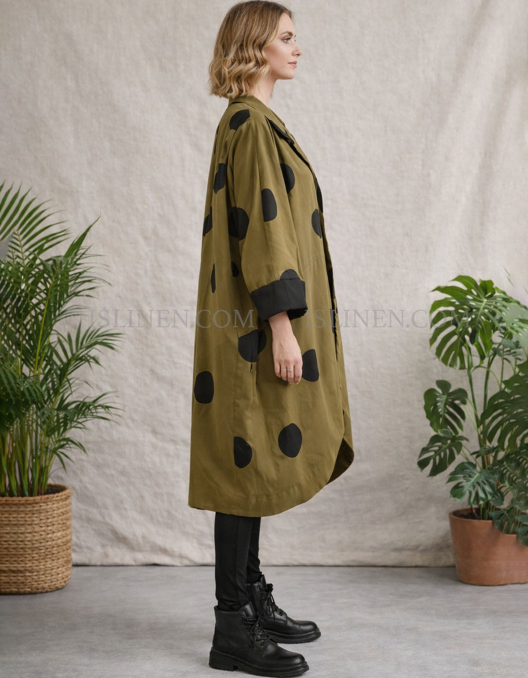 Women wearing loose fit army green polka dot duster coat casual oversized outerwear
