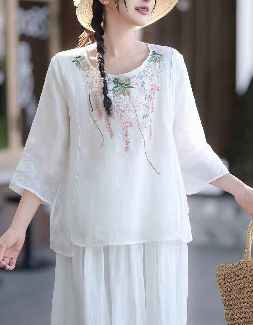 Women's Comfortable Round Neck Embroidery Shirts