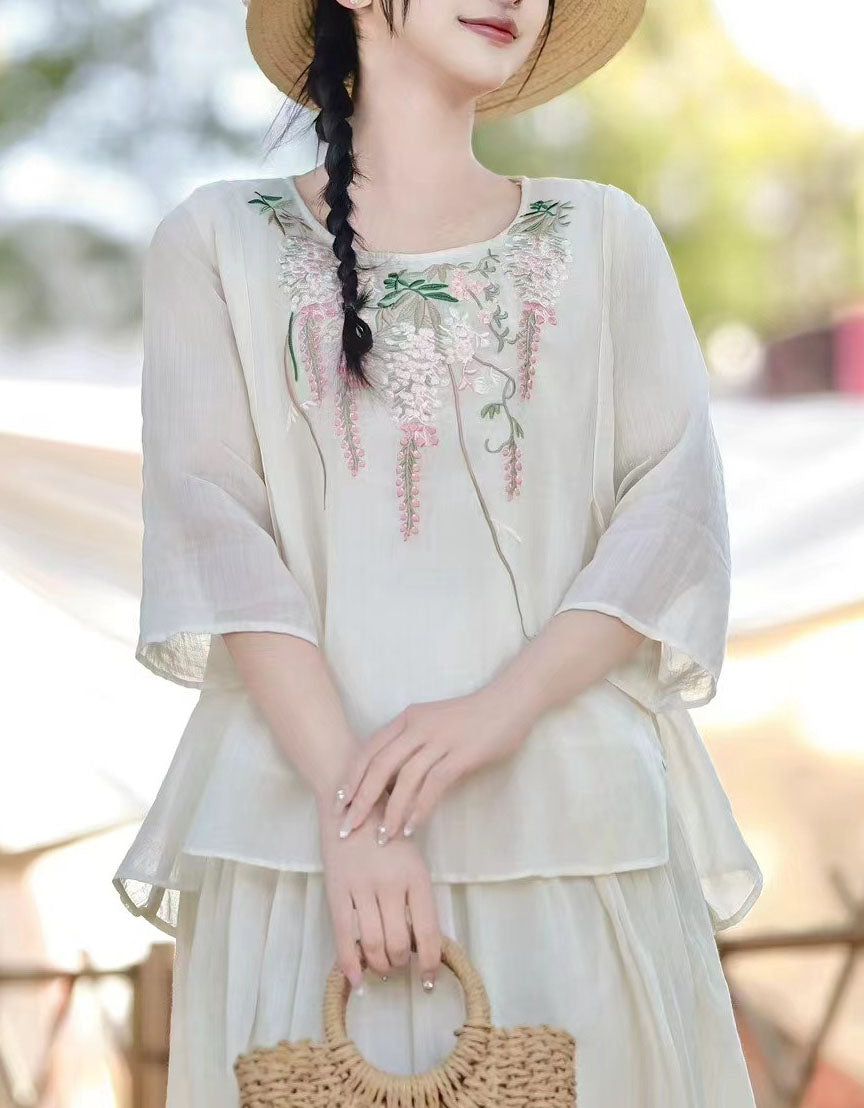 Women's Comfortable Round Neck Embroidery Shirts