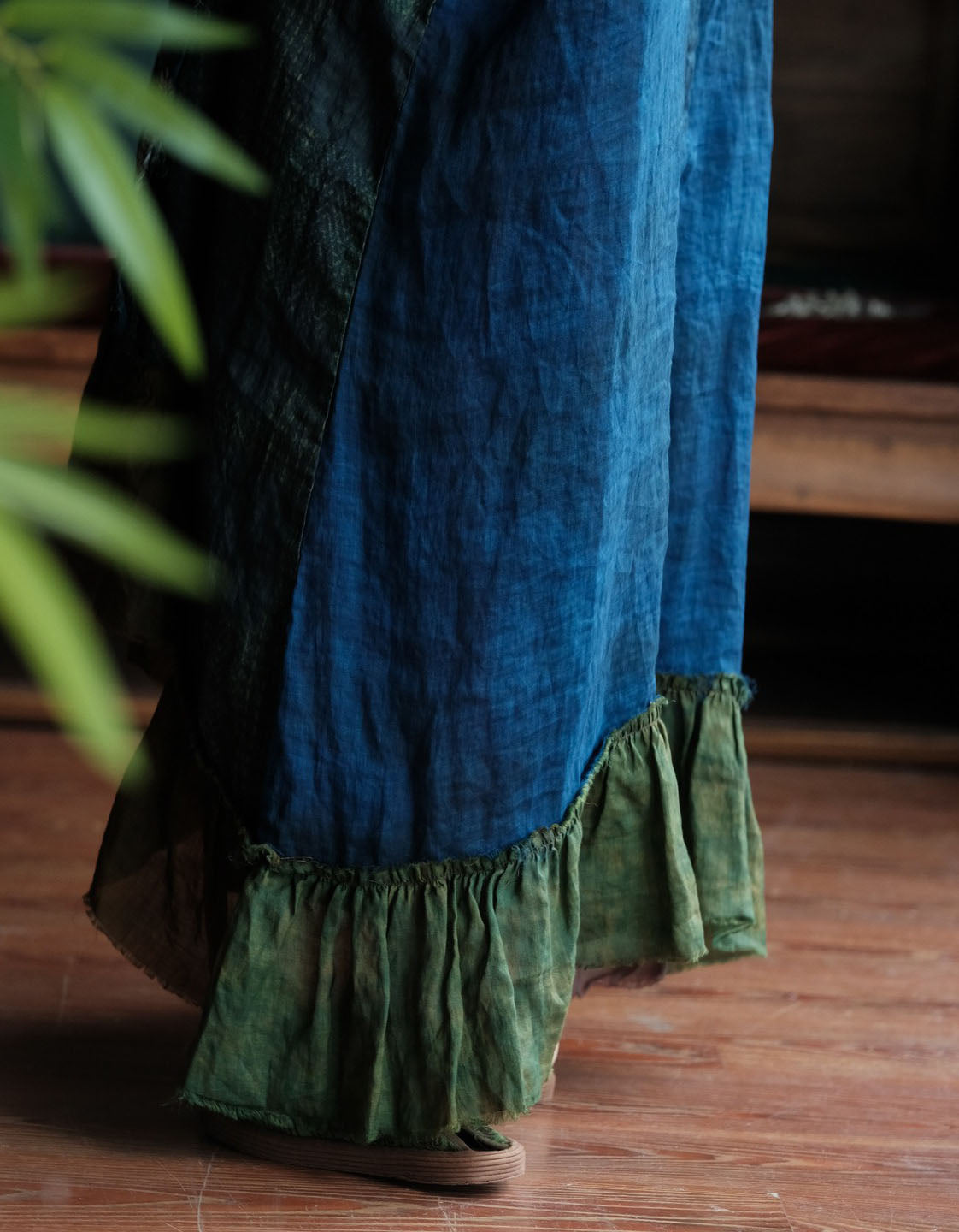 Women's Vintage Patchwork Linen Maxi Dress with Floral Print and Ruffle Hem