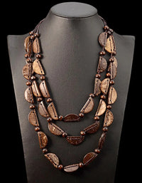 Women's Handmade Multilayer Coconut Shell Bead Necklace