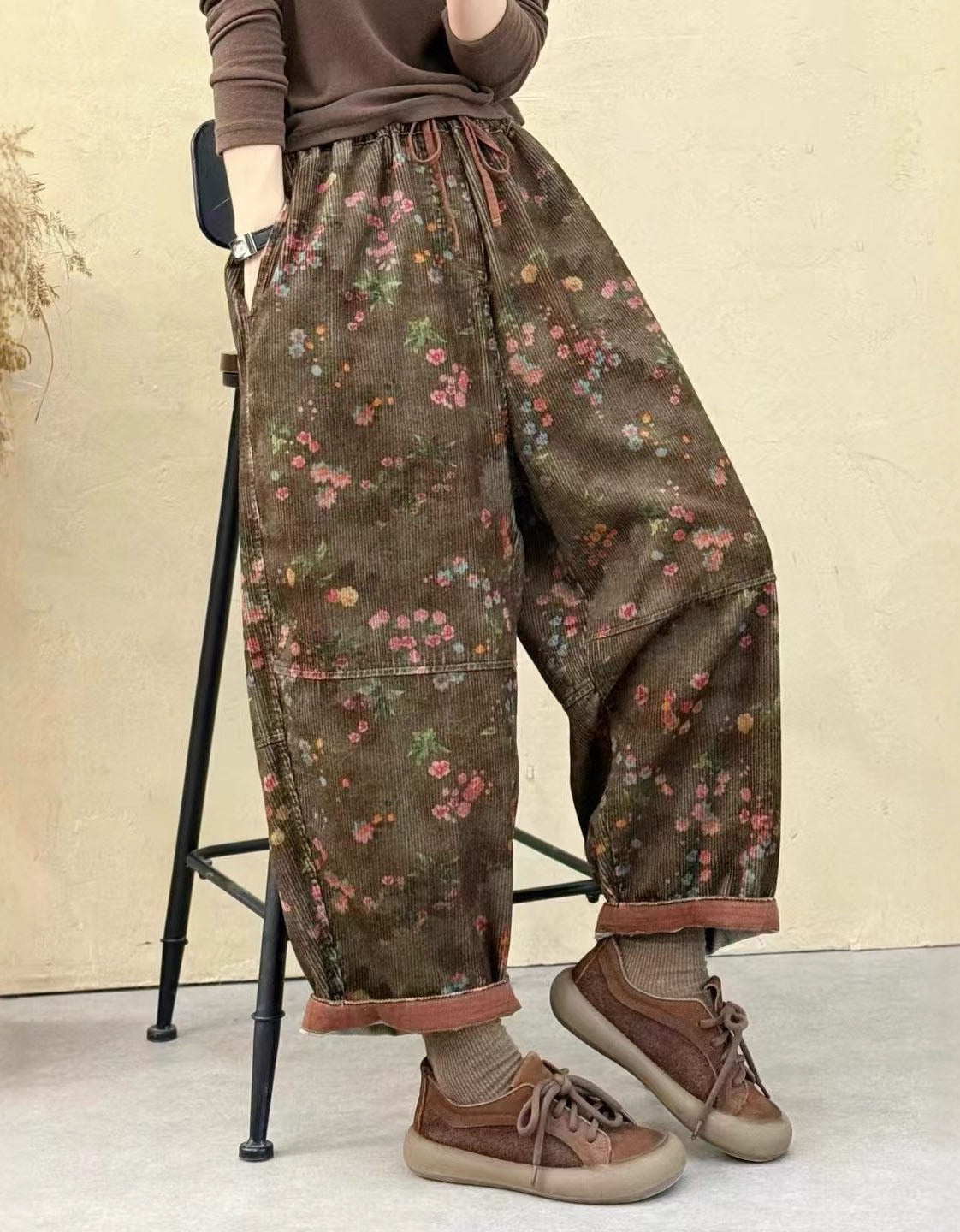 Women's Relaxed Fit Floral Pattern Baggy Corduroy Pants