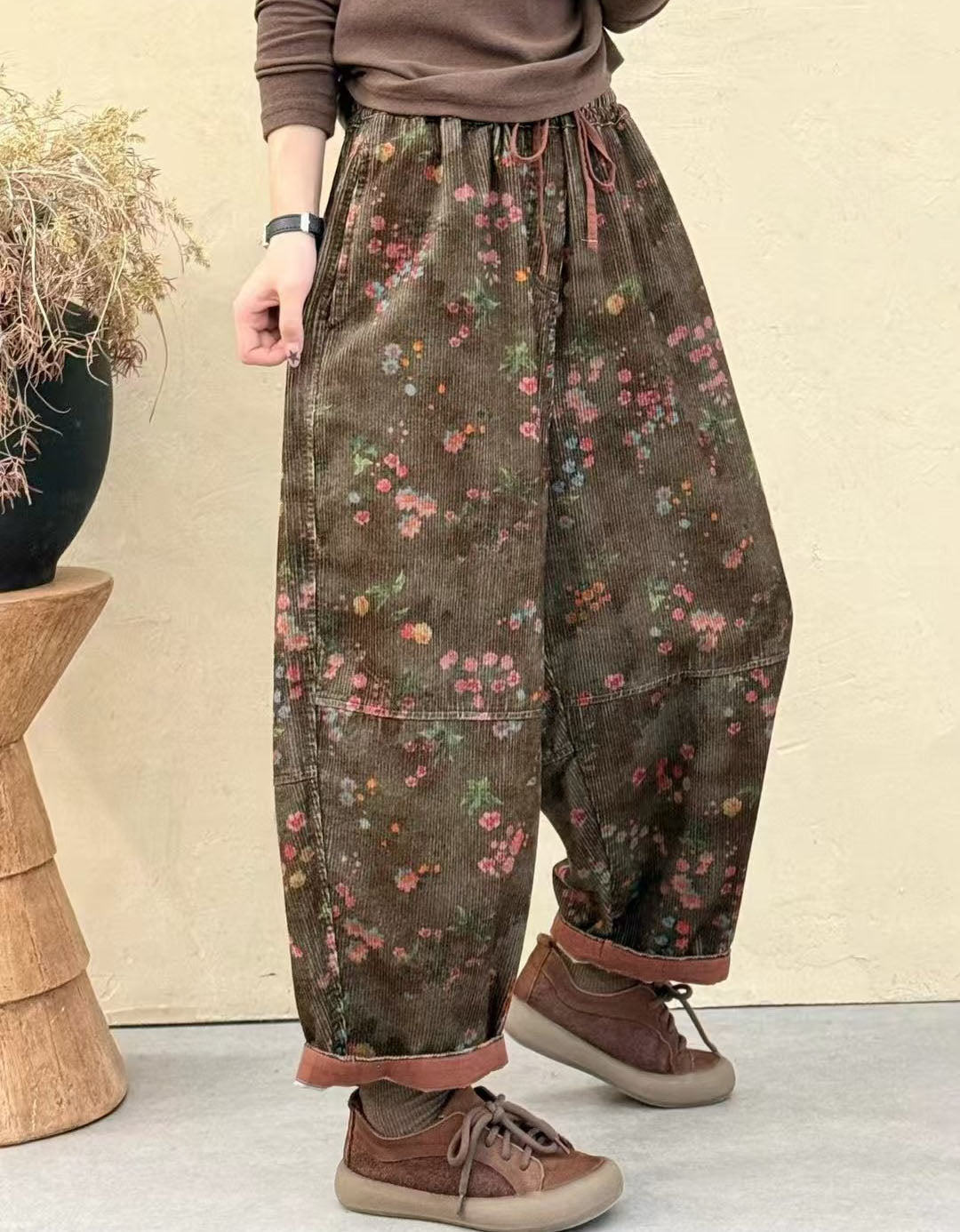 Women's Relaxed Fit Floral Pattern Baggy Corduroy Pants