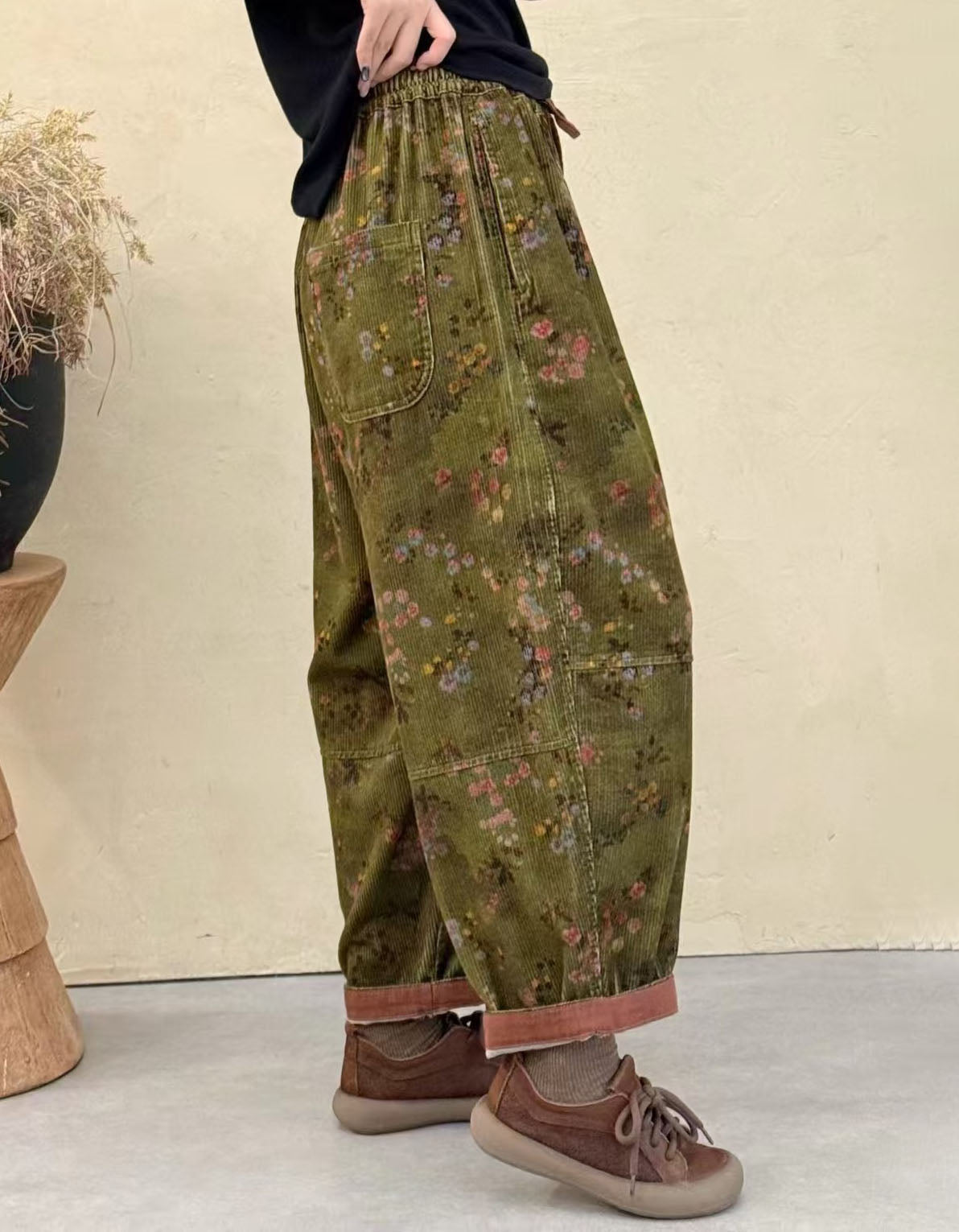 Women's Relaxed Fit Floral Pattern Baggy Corduroy Pants