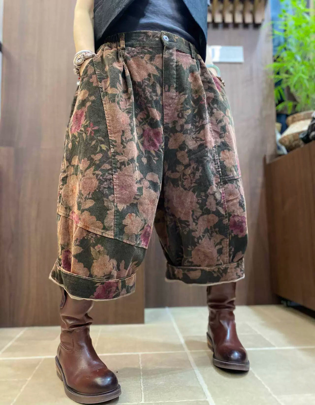 Women’s casual vintage floral print wide leg pants outfit