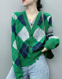 Women’s Retro Green Argyle Knit Cardigan Sweater