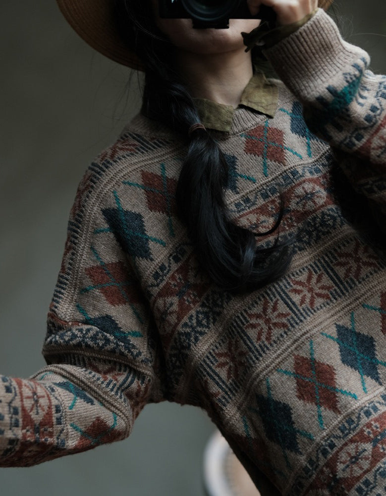 Women’s Vintage Geometric Pattern Oversized Knit Sweater