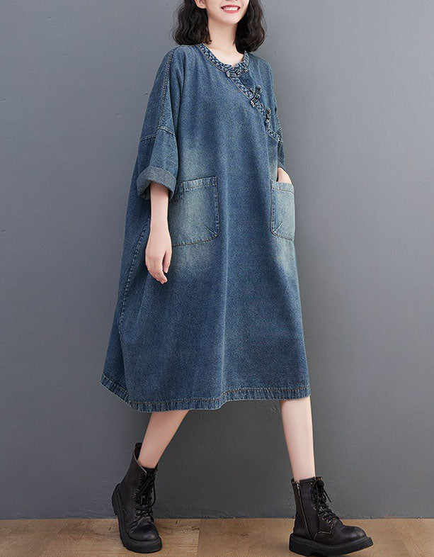 women loose denim dress street style outfit