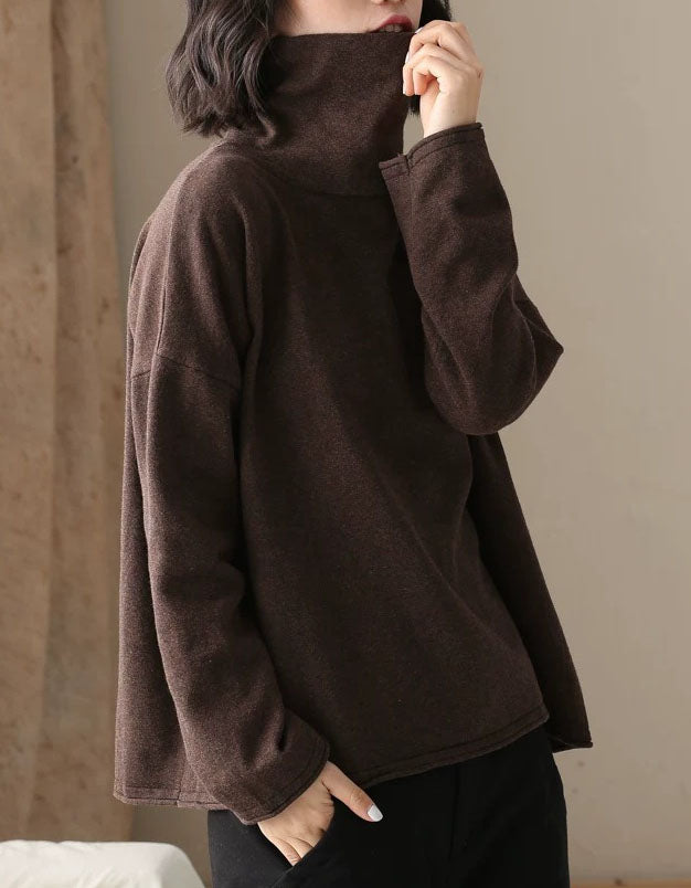 Women’s Relaxed Fit Brown Turtleneck Pullover