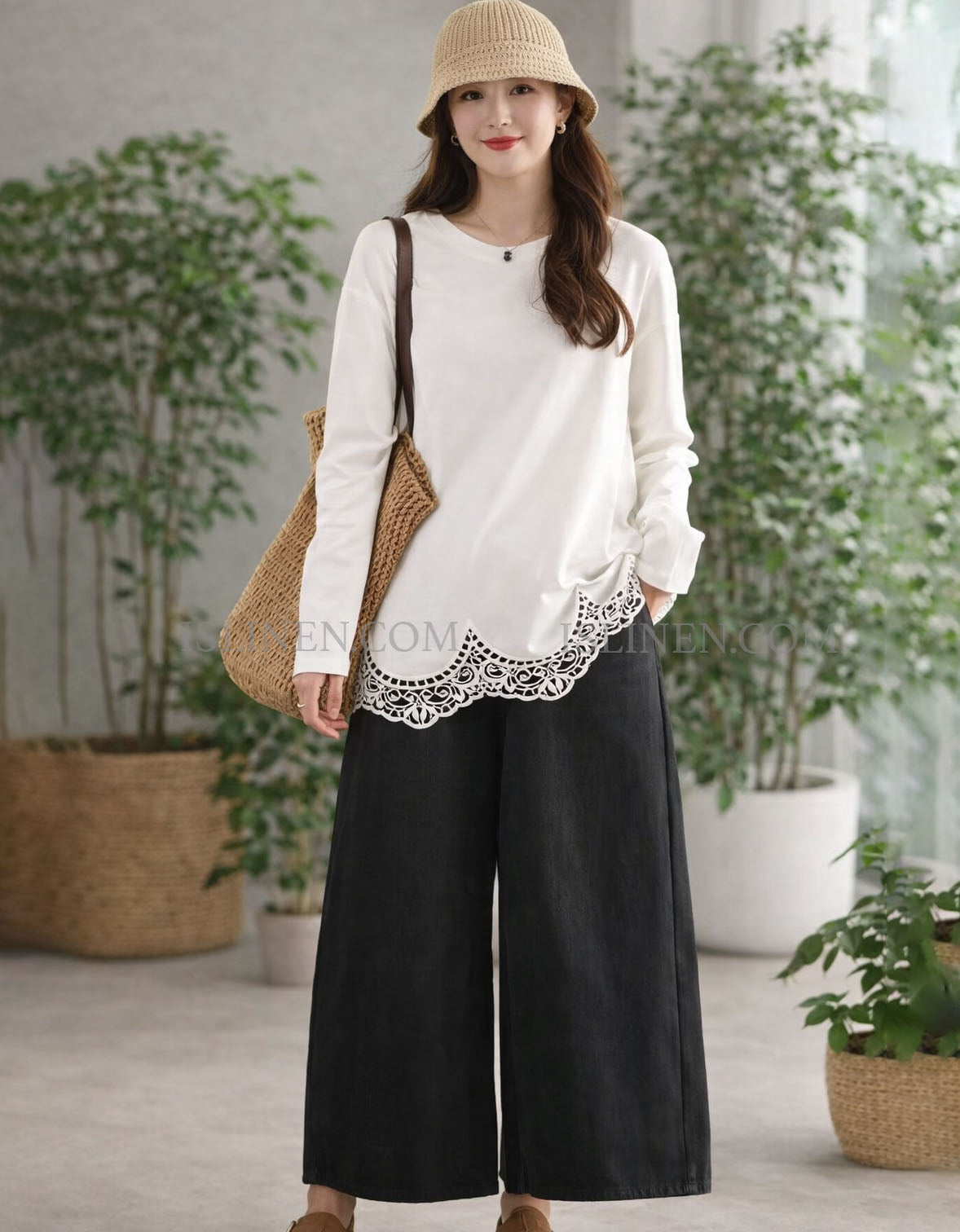 Casual white long sleeve lace trim top for women