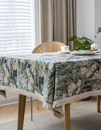 Nappe vintage à motifs floraux de campagne 
