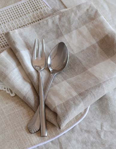 Serviette en lin de couleur unie (LOT DE 2)