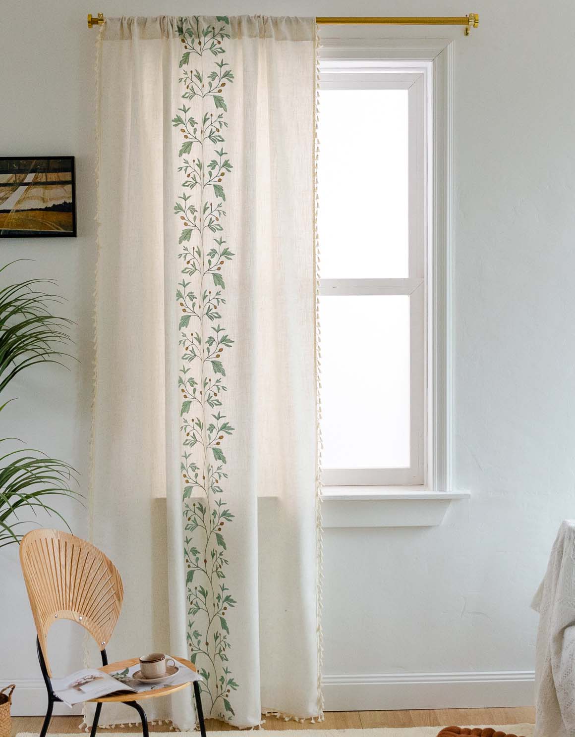 Tassel Edging Chinese Style Central Embroidery Curtain