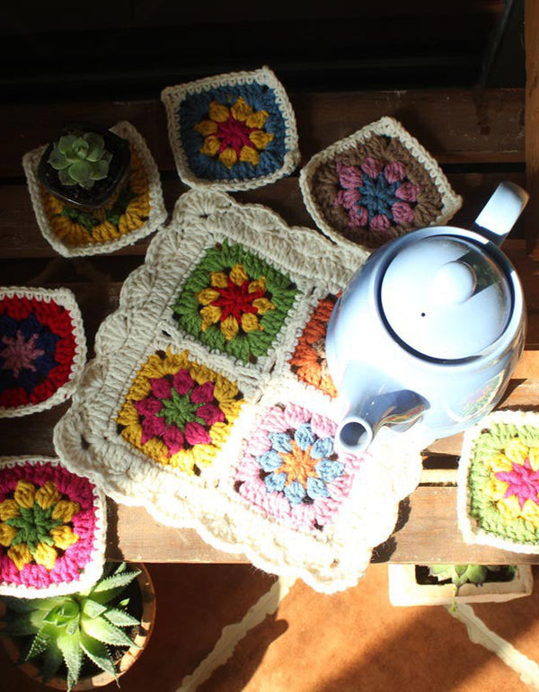 Juego de manteles individuales y posavasos con flores de crochet vintage (7 piezas)