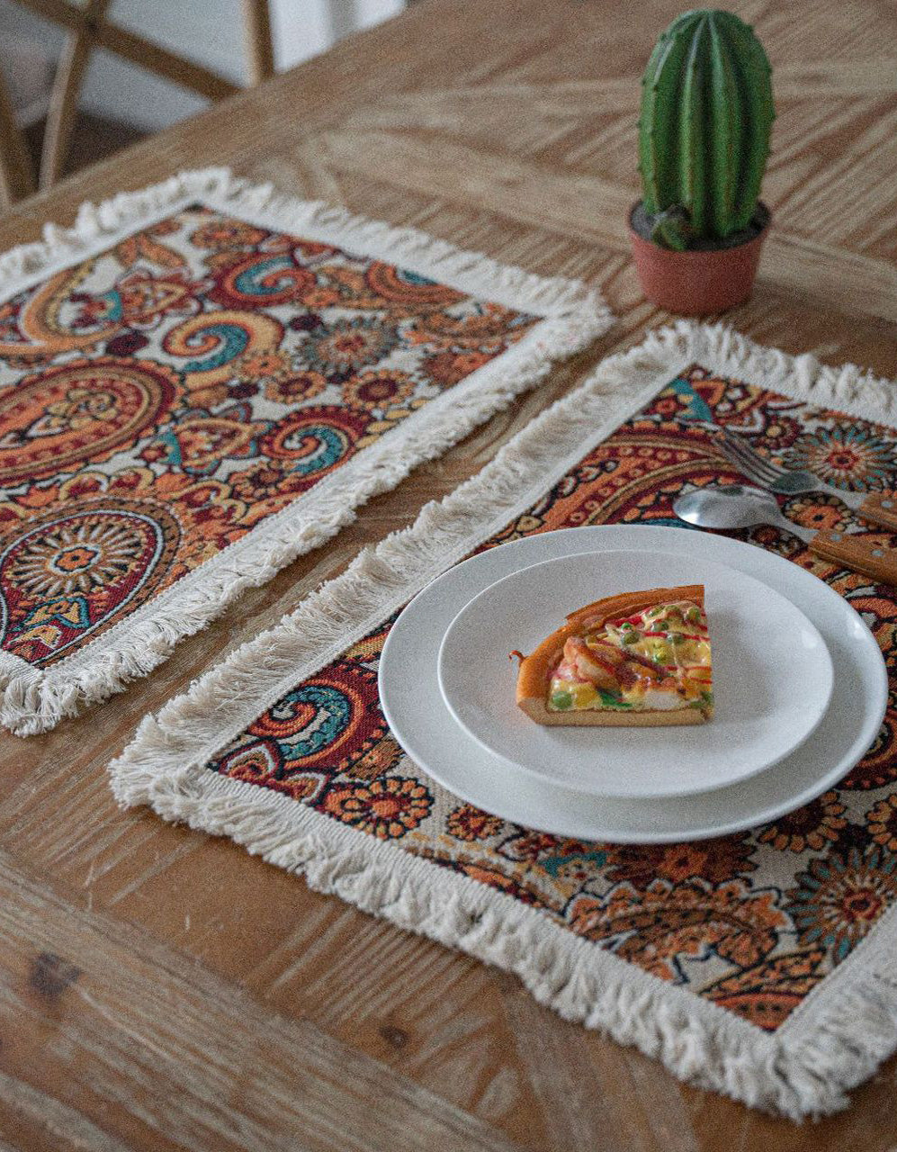 Chemin de table vintage à motifs mixtes en jacquard