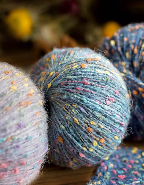 Vintage Pointillism Knitting Wool Roll